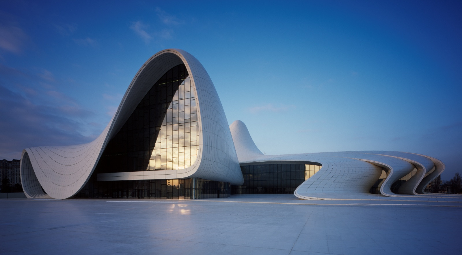 اليوم الثاني : جولات مدينة باكو